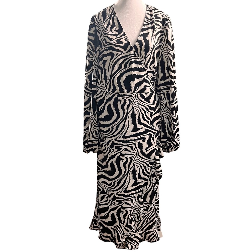 NWOT Zebra Print Wrap Dress Black White Long Sleeve Ruffle Trim V-Neck Size 14